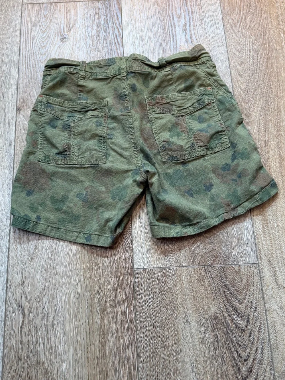 Anthropologie The Wanderer Camo Utility Shorts